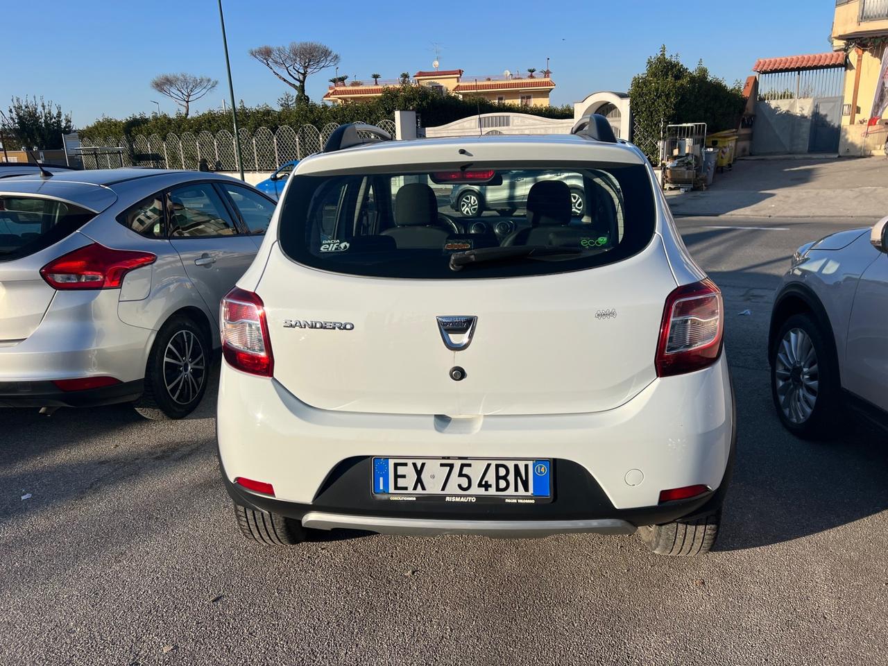 Dacia Sandero stepway -1.4 dci- full-2014