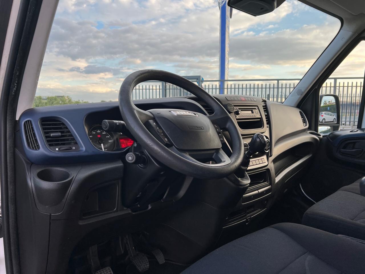 Iveco Daily 35S14 2.3 MJT 140cv L2H2 - 2017
