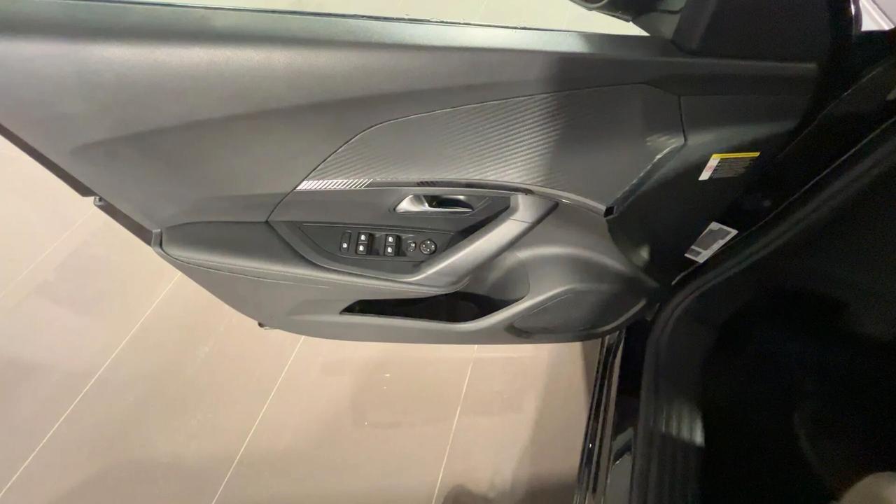 Peugeot 2008 PureTech 130 S&S EAT8 Allure