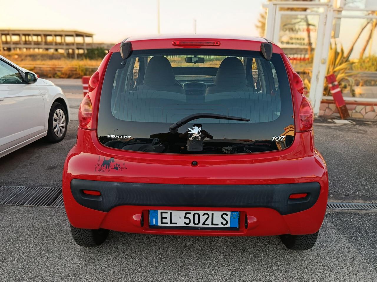 Peugeot 107 1.0 68CV 5p. Urban Move 2012