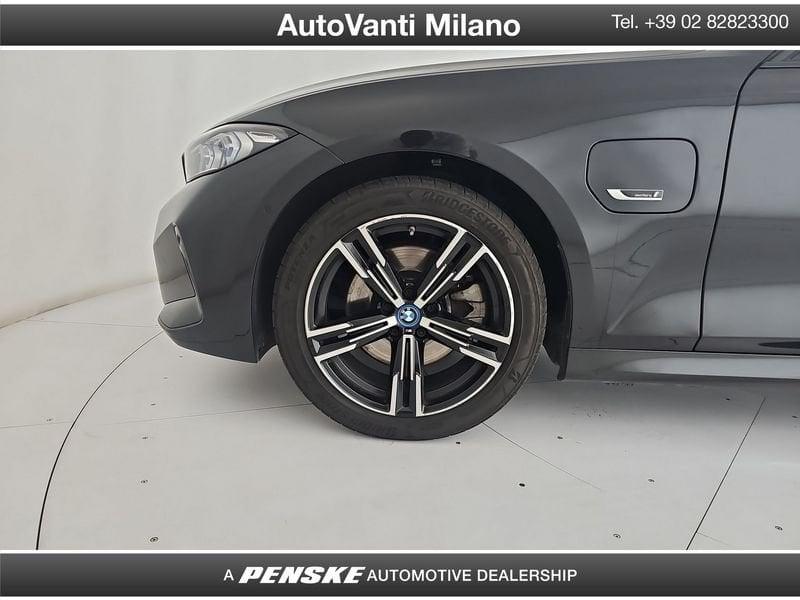 BMW Serie 3 330e Touring Msport