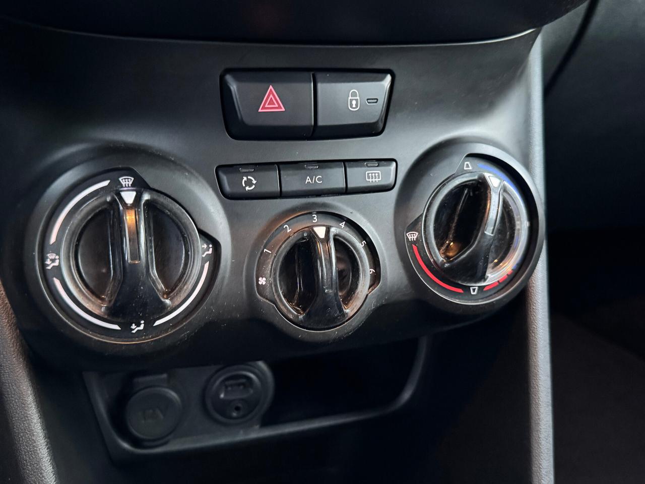 Peugeot 208 1.4 HDi 68 CV 5 porte Active