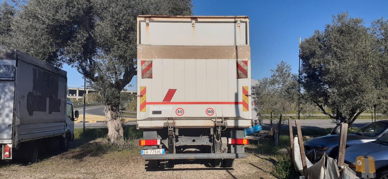 Iveco 120E18 2006 - 6.0 diesel con sp.idraulica Lb automobili