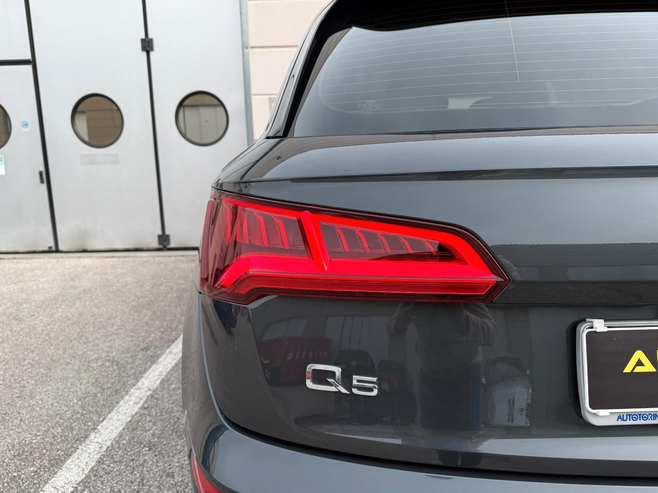 Audi Q5 2.0 TDI 190 CV quattro S tronic Business Sport