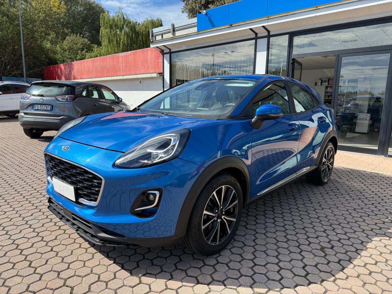 Ford Puma 1.0 EcoBoost Hybrid 125 CV S&S Titanium ok neopatentati