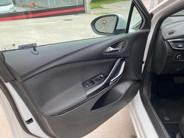 Opel Astra 1.6 CDTi 136CV aut. Sports Tourer Innovation