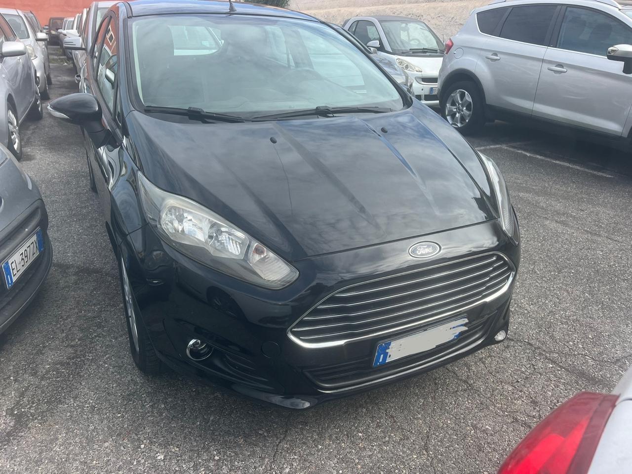 Ford Fiesta 1.5 TDCi 95CV 5 porte Black& White Edition