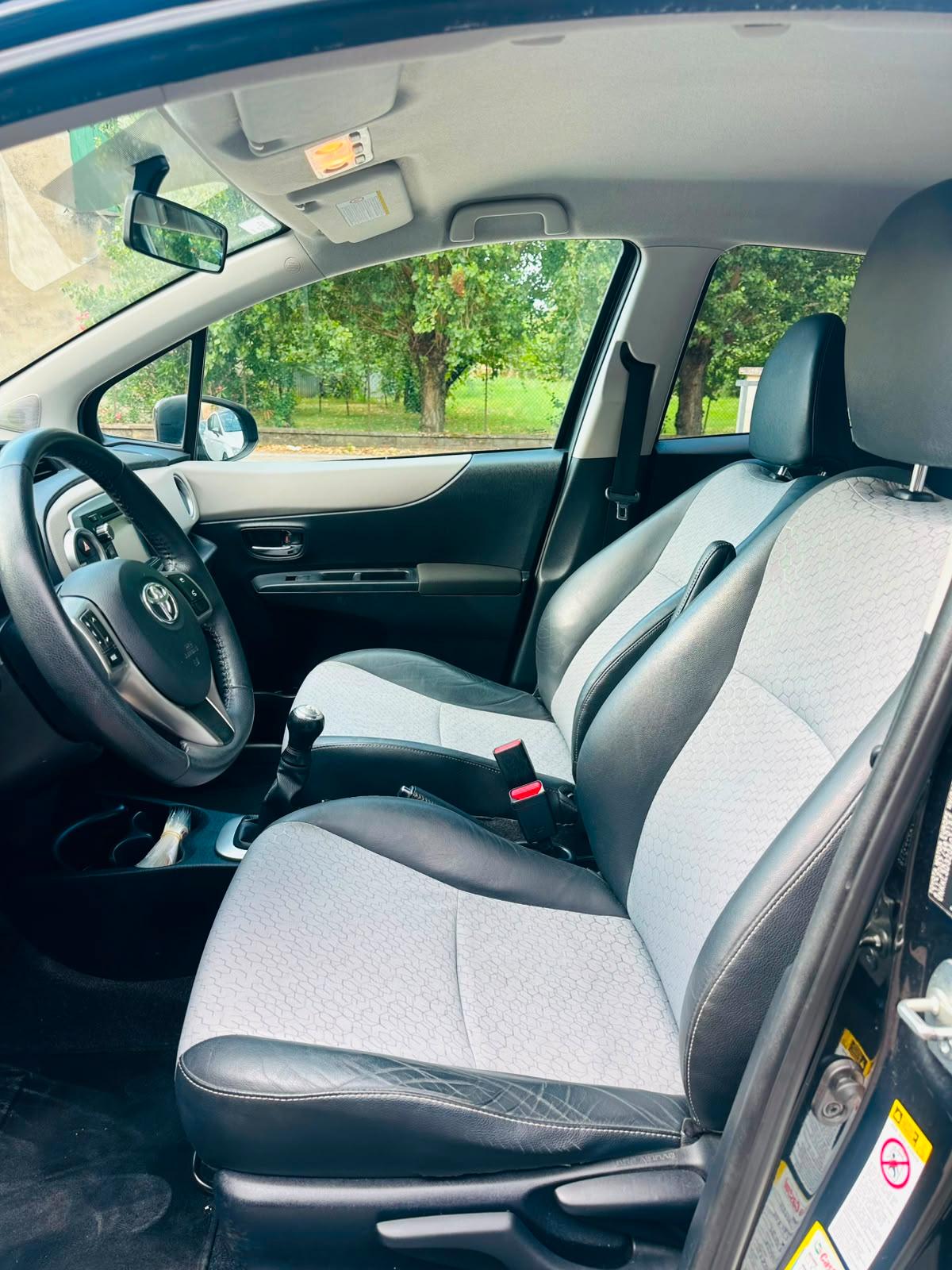 Toyota Yaris 5 Porte Yaris 5p 1.0 Lounge OK NEOPATENTATO