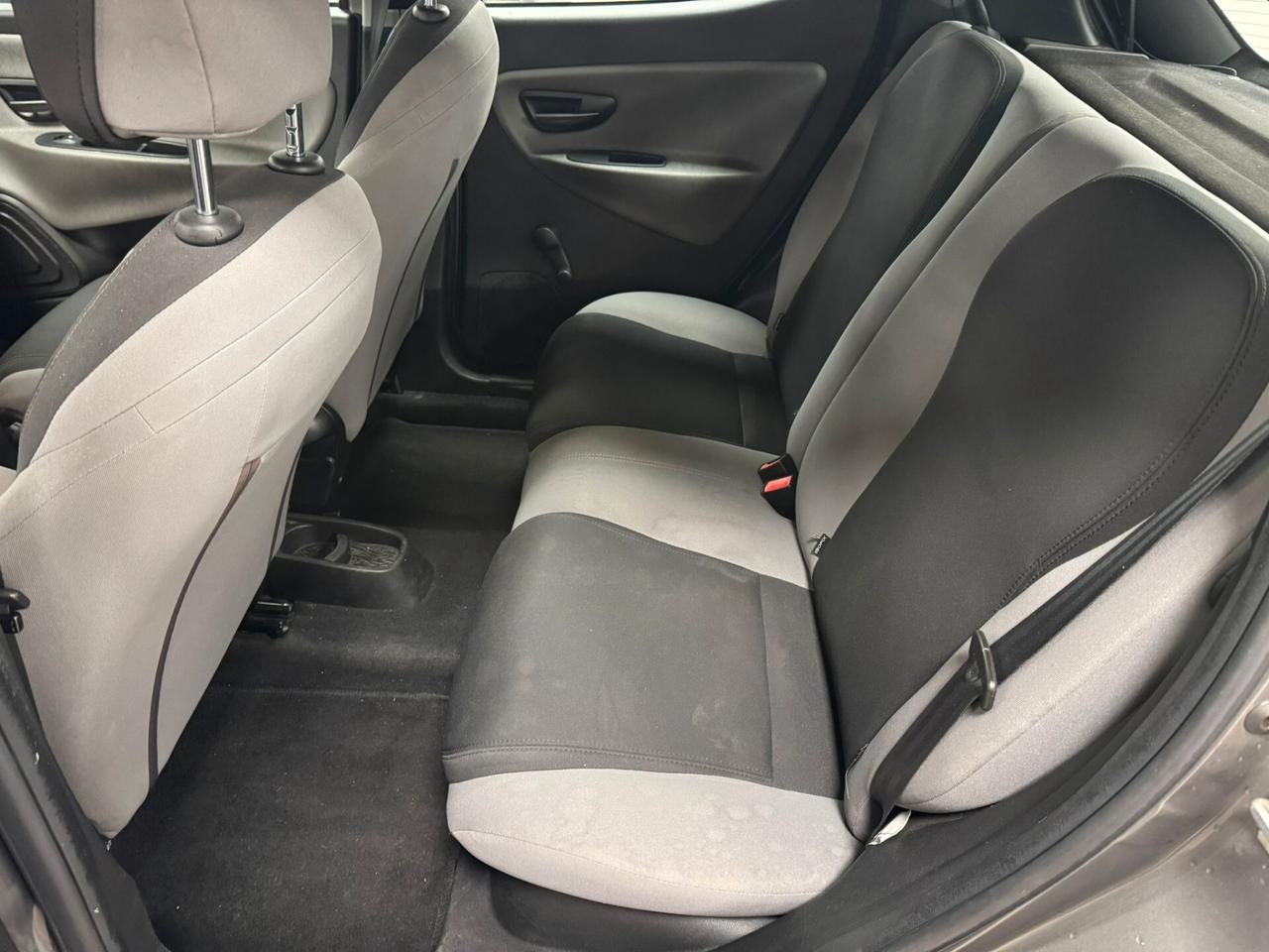 Lancia Ypsilon 1.2 69 CV 5 porte Platinum