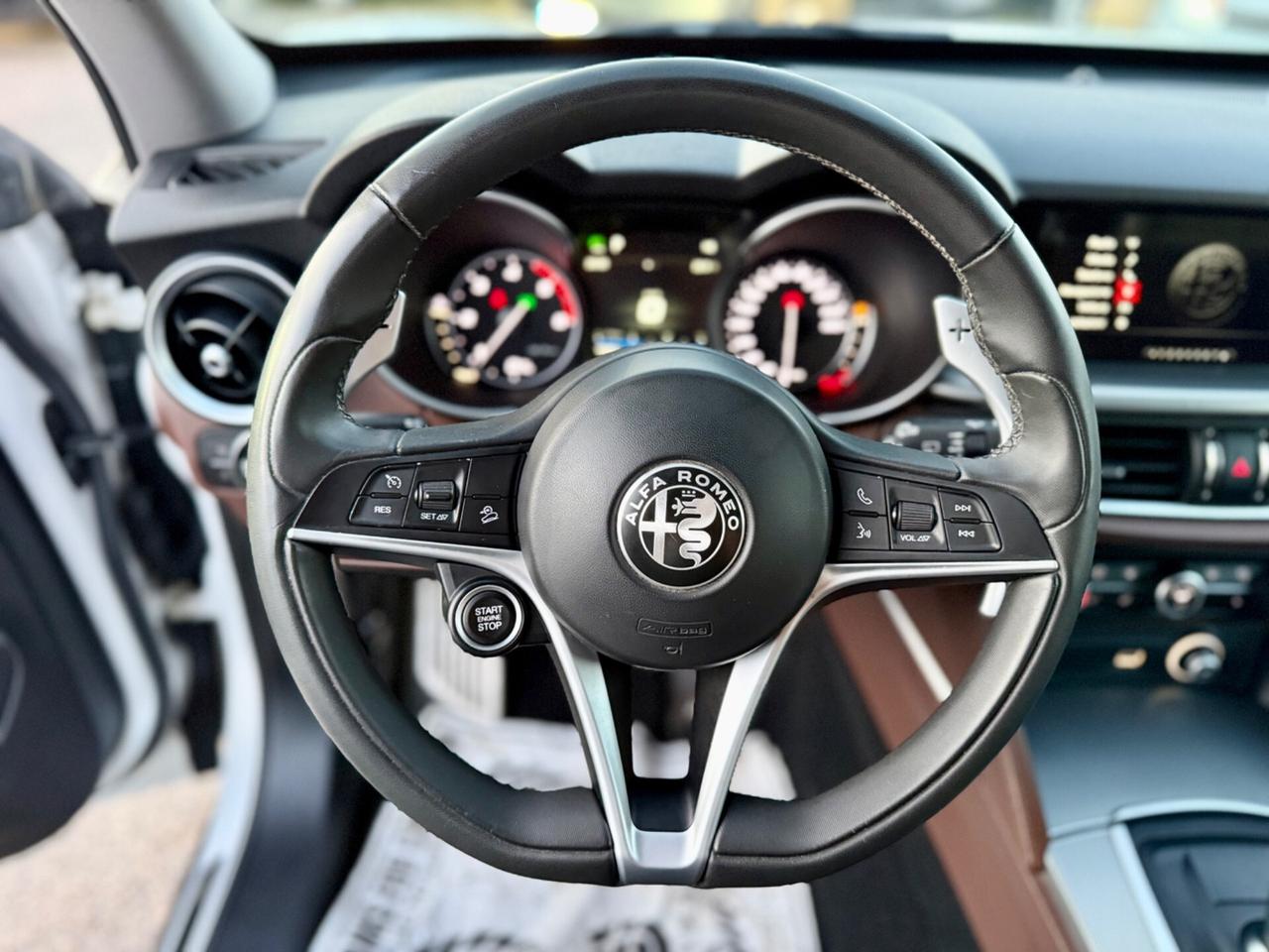 Alfa Romeo Stelvio 2.2 Turbodiesel 210 CV AT8 Q4 Executive