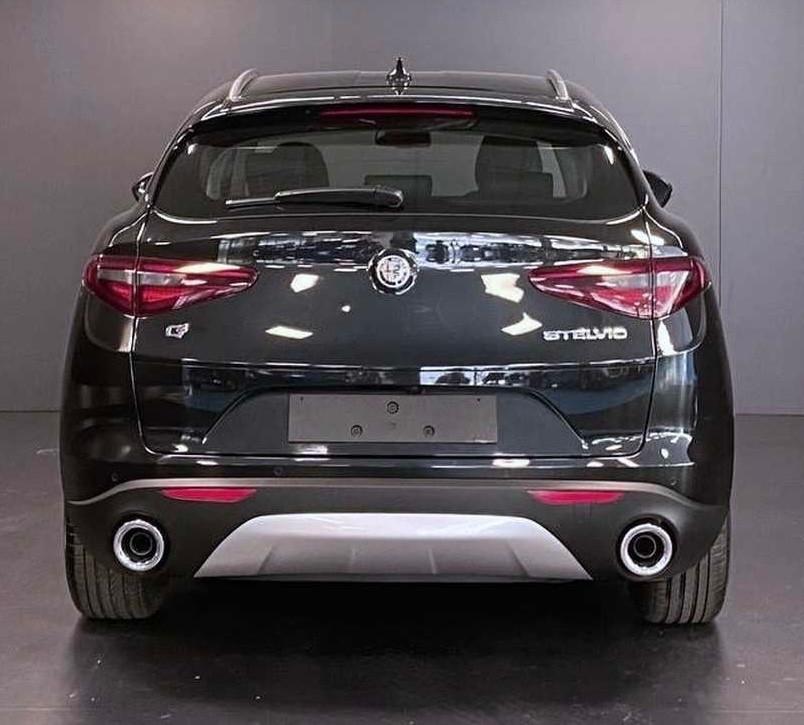 Alfa Romeo Stelvio 2.0 Turbo 200 CV AT8 Q4 Executive