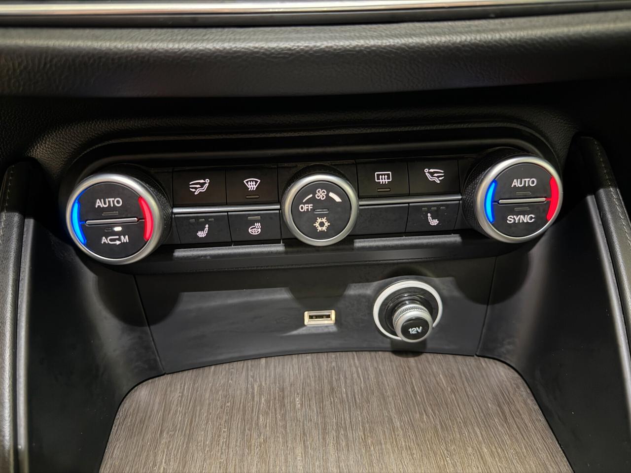 Alfa Romeo Stelvio 2.2 Turbodiesel 210 CV AT8 Q4 Executive