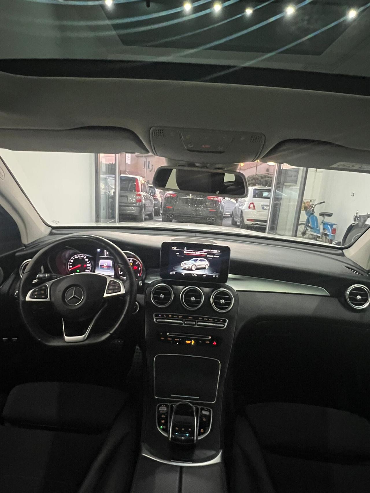 Mercedes-Benz GLC 250 d 4MATIC AMG Line