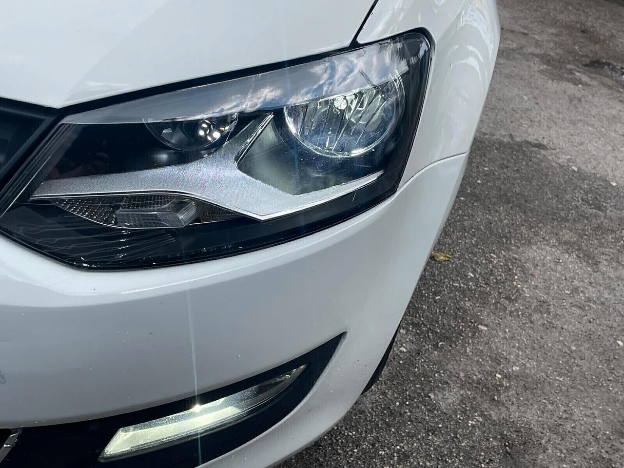 Volkswagen Polo 1.4 5 porte Highline BENZ-GPL