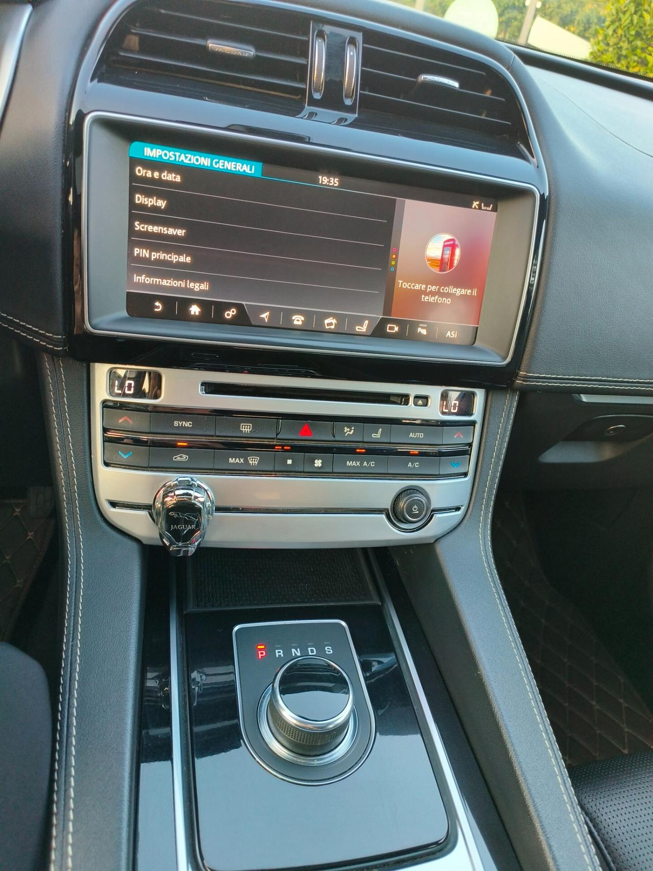 Jaguar F-Pace F PACE 2.0 AWD PORTFOLIO R-SPORT AUTOM.