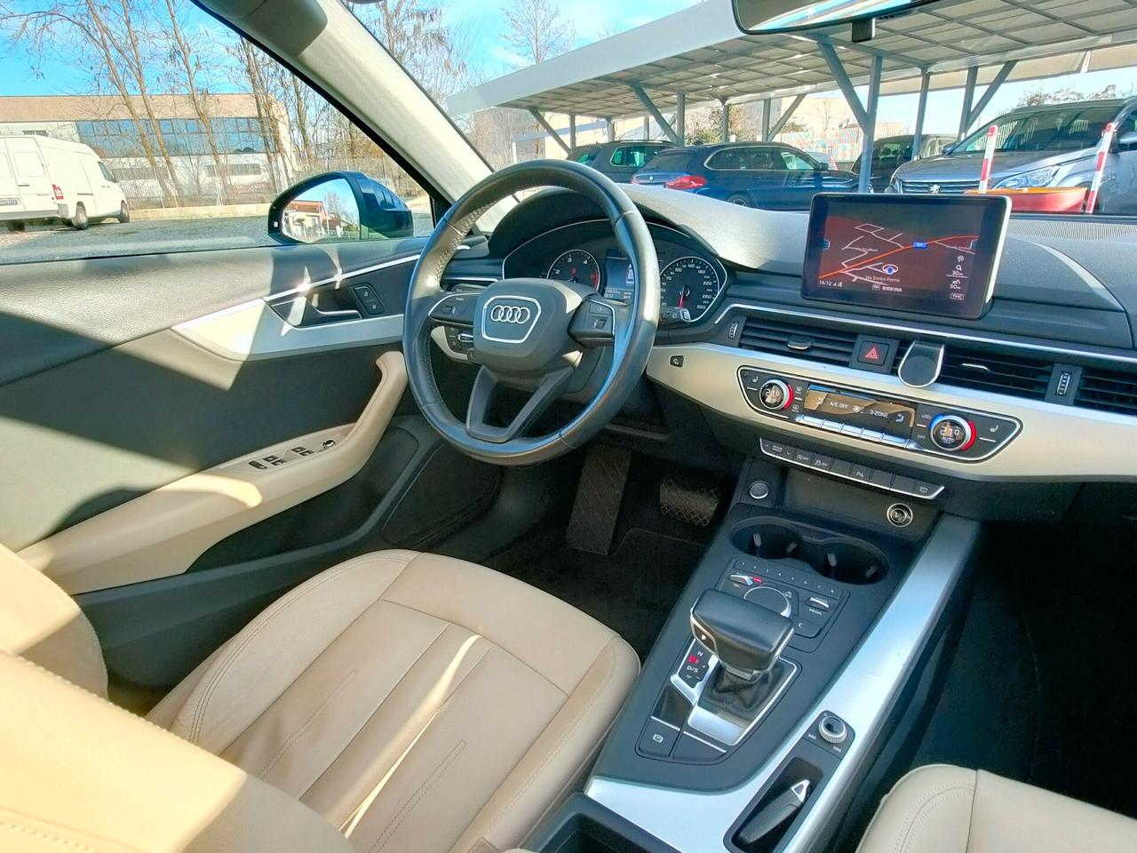 Audi A4 2.0 TDI 122 CV S tronic Sport TETTO PANORAMICO NEOPATENTATI