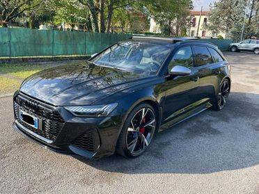 AUDI RS6 Avant 4.0 TFSI V8 quattro tiptronic