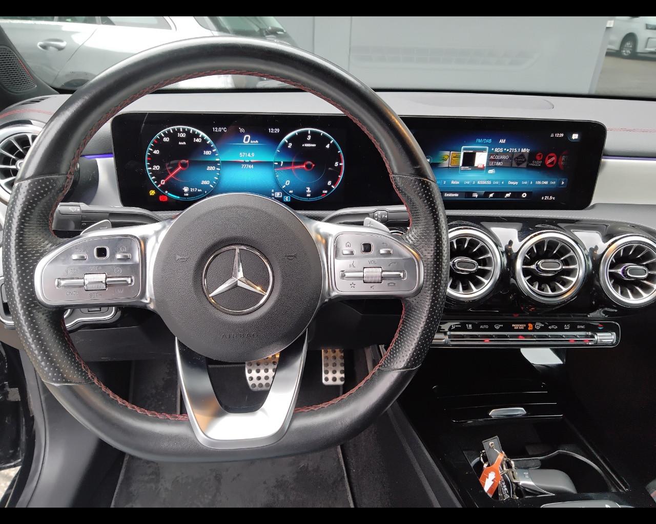 Mercedes-Benz CLA Coupe - C118 - CLA Coupe 180 d Premium auto