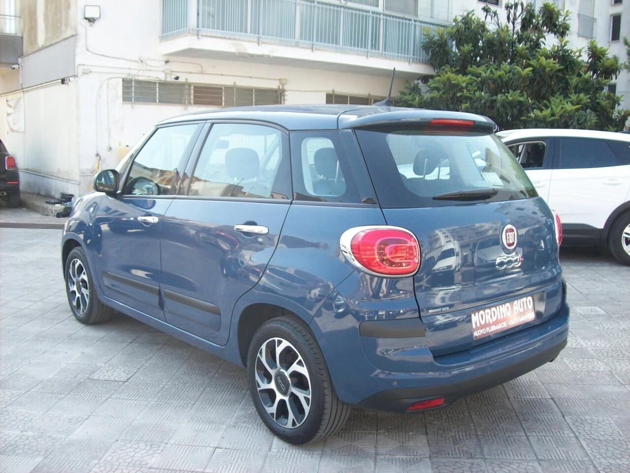 Fiat 500L 1.3 Multijet 95CV Business Navy