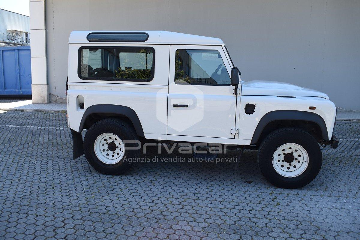 LAND ROVER Defender 90 2.2 TD4 Station Wagon N1