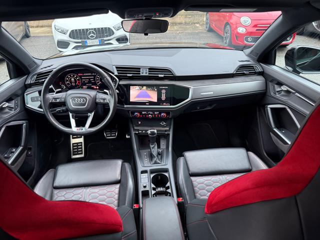 AUDI RS Q3 TOTAL BLACK SEDILI A GUSCIO TETTO