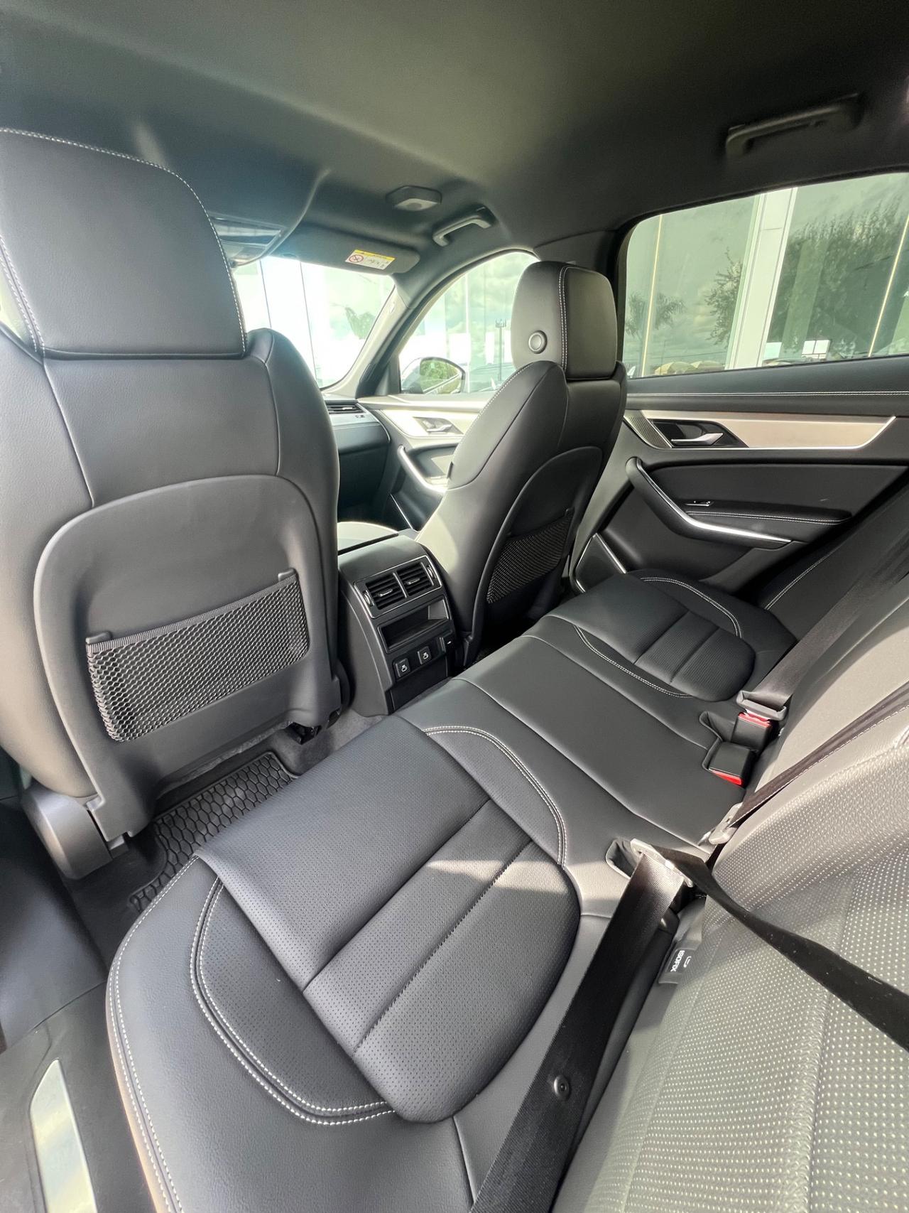 Jaguar F-Pace 2.0d R-Dynamic S offerta TStock prezzo imperdibile