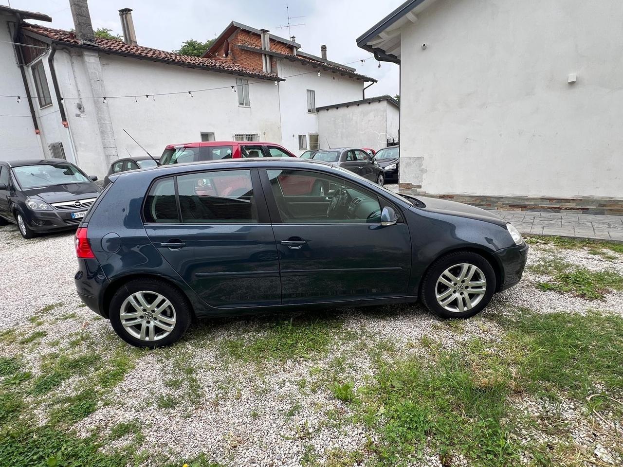 Volkswagen Golf 1.6 5p. Comfortline