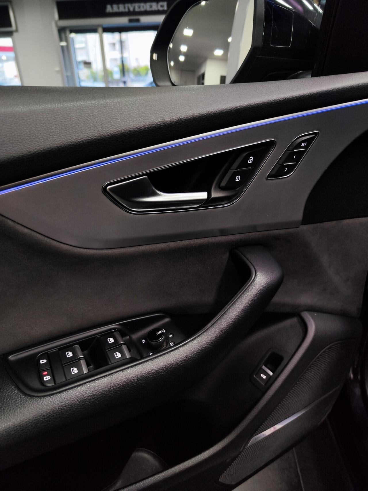 Audi Q8 50 TDI 286 CV quattro tiptronic S Line Tetto Matrix Night