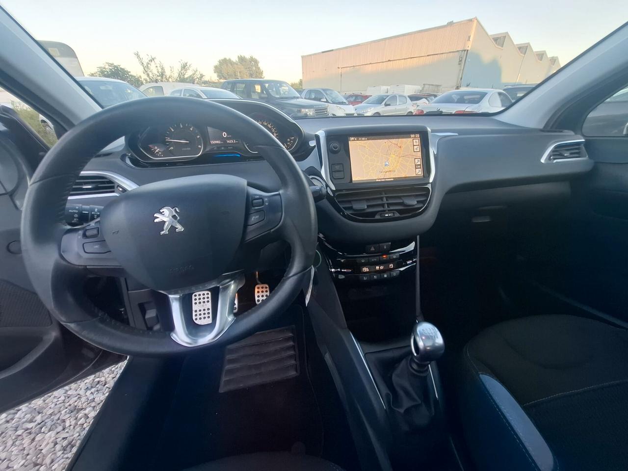 Peugeot 208 1.6 e-HDi 115 CV Stop&Start 5 porte Allure