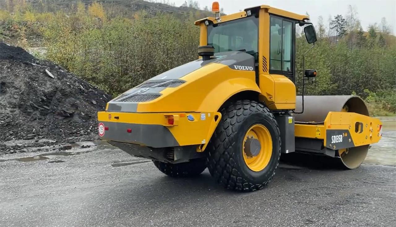 Volvo SD135B ,