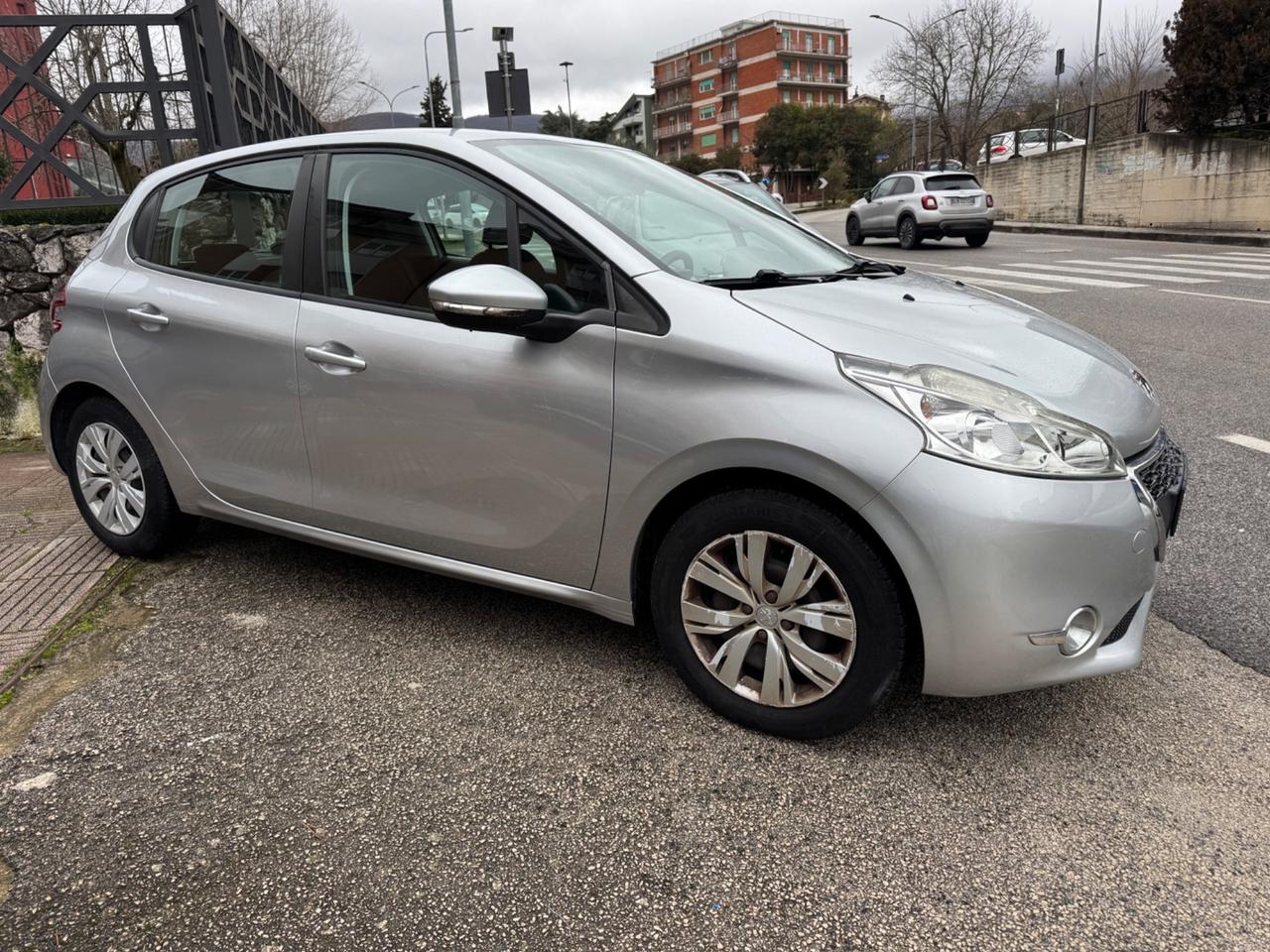 Peugeot 208 PureTech 82 5 porte Active