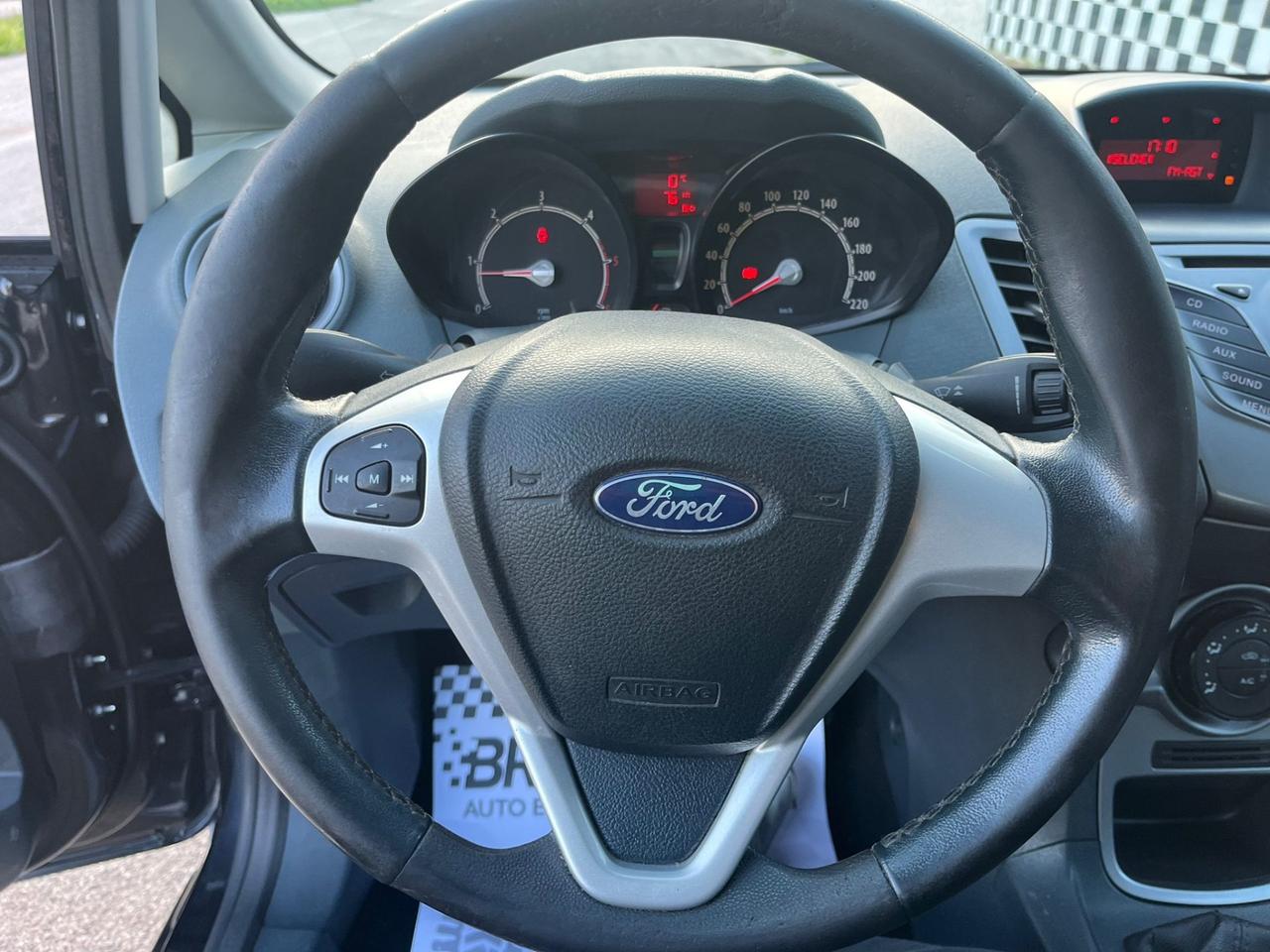 Ford Fiesta 1.4 TDCi 5p. 2011