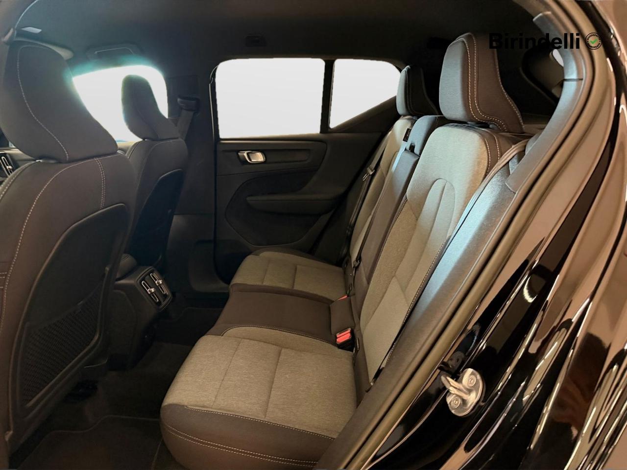 VOLVO XC40 (2017-->) - XC40 B3 automatico Core