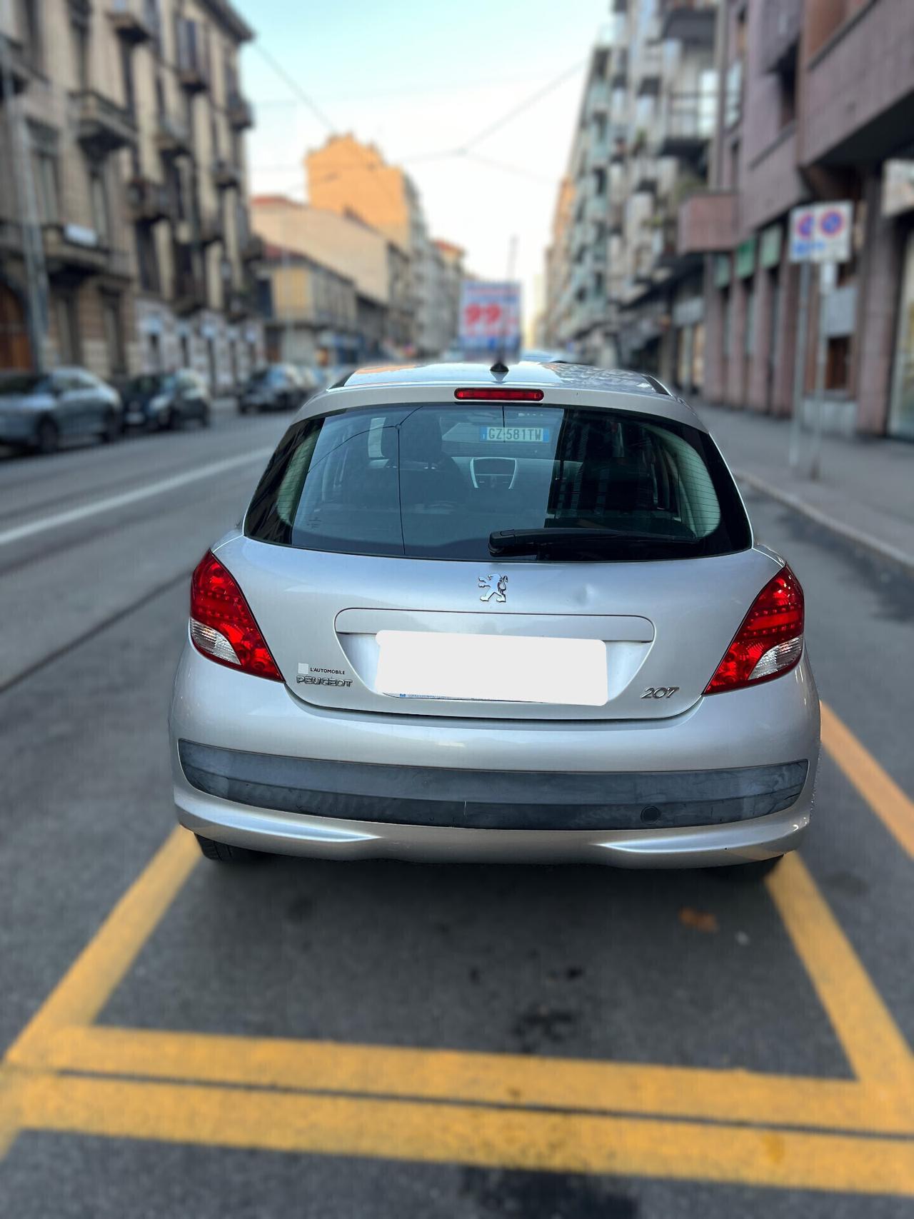 Peugeot 207