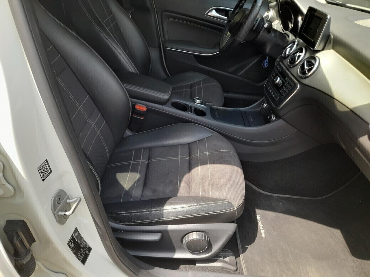 Mercedes-benz GLA 180 d Automatic Premium