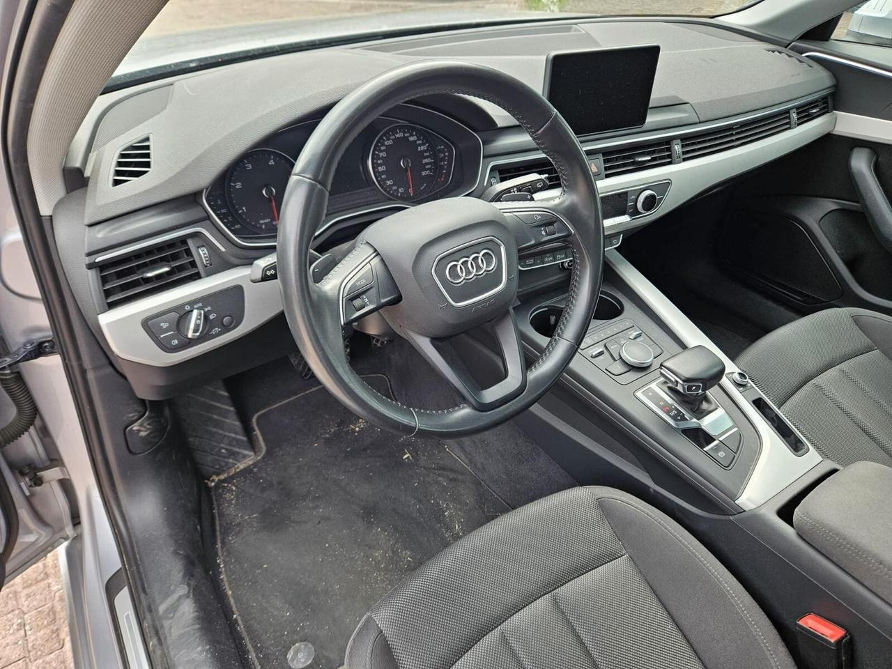 Audi A4 Avant 2.0 TDI 150 CV S tronic S line edition