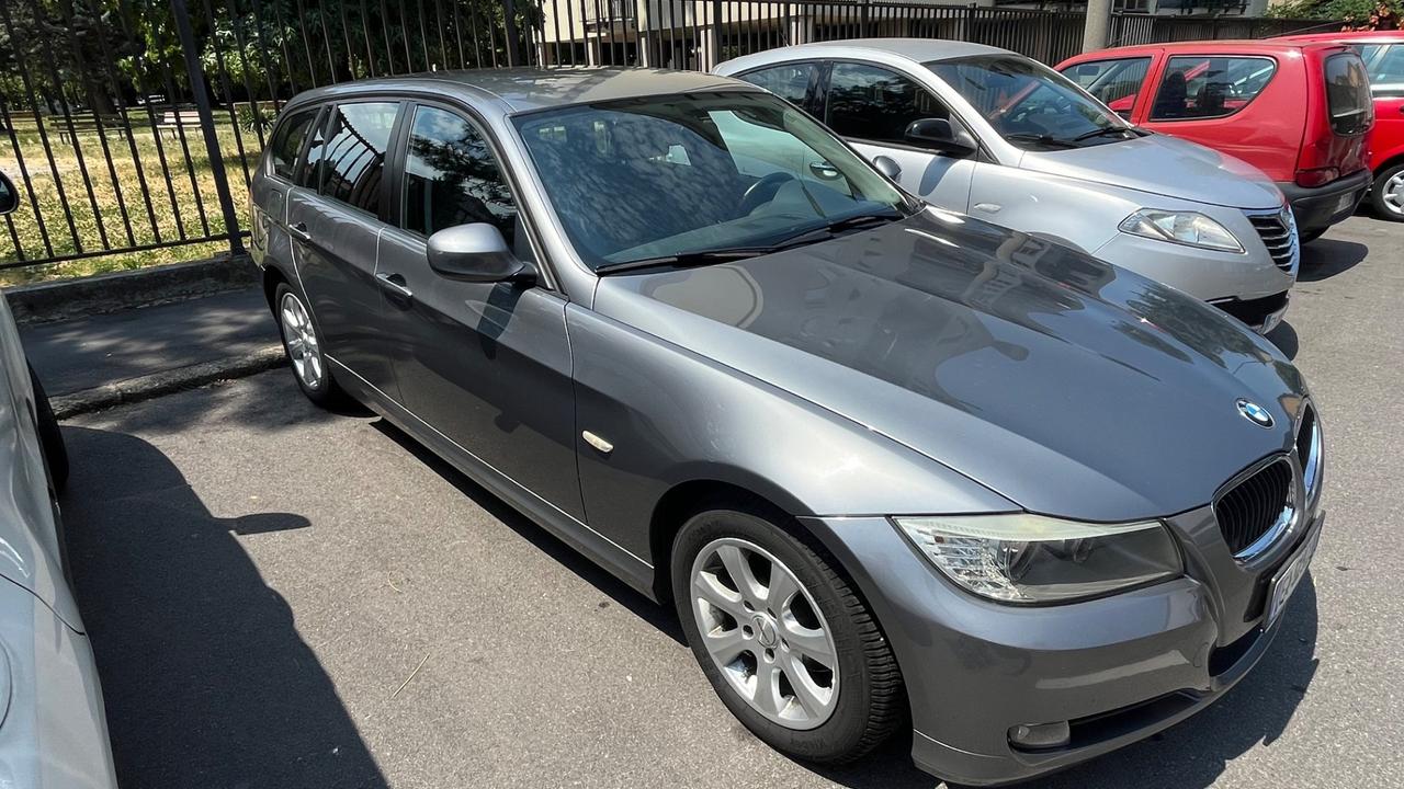 Bmw 318 318i cat Touring Attiva