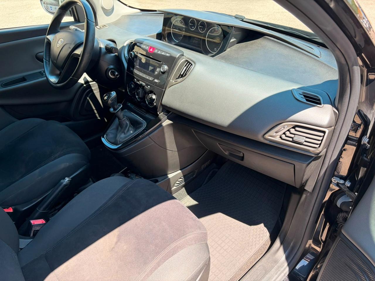 LANCIA YPSILON 1.2 GPL 5 PORTE ECOCHIC 94.000 KM