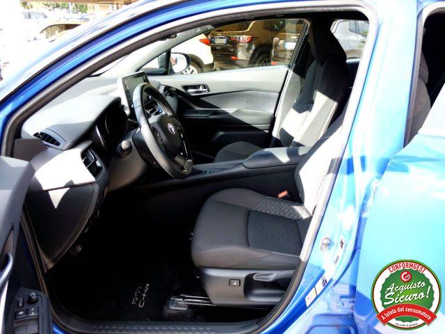 TOYOTA C-HR 1.8 Hybrid E-CVT Business