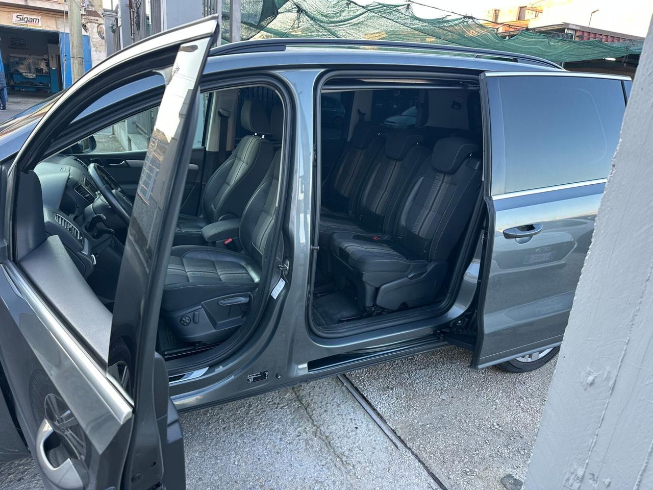 Volkswagen Sharan 2.0 TDI 140 Cv Highline 7 Posti