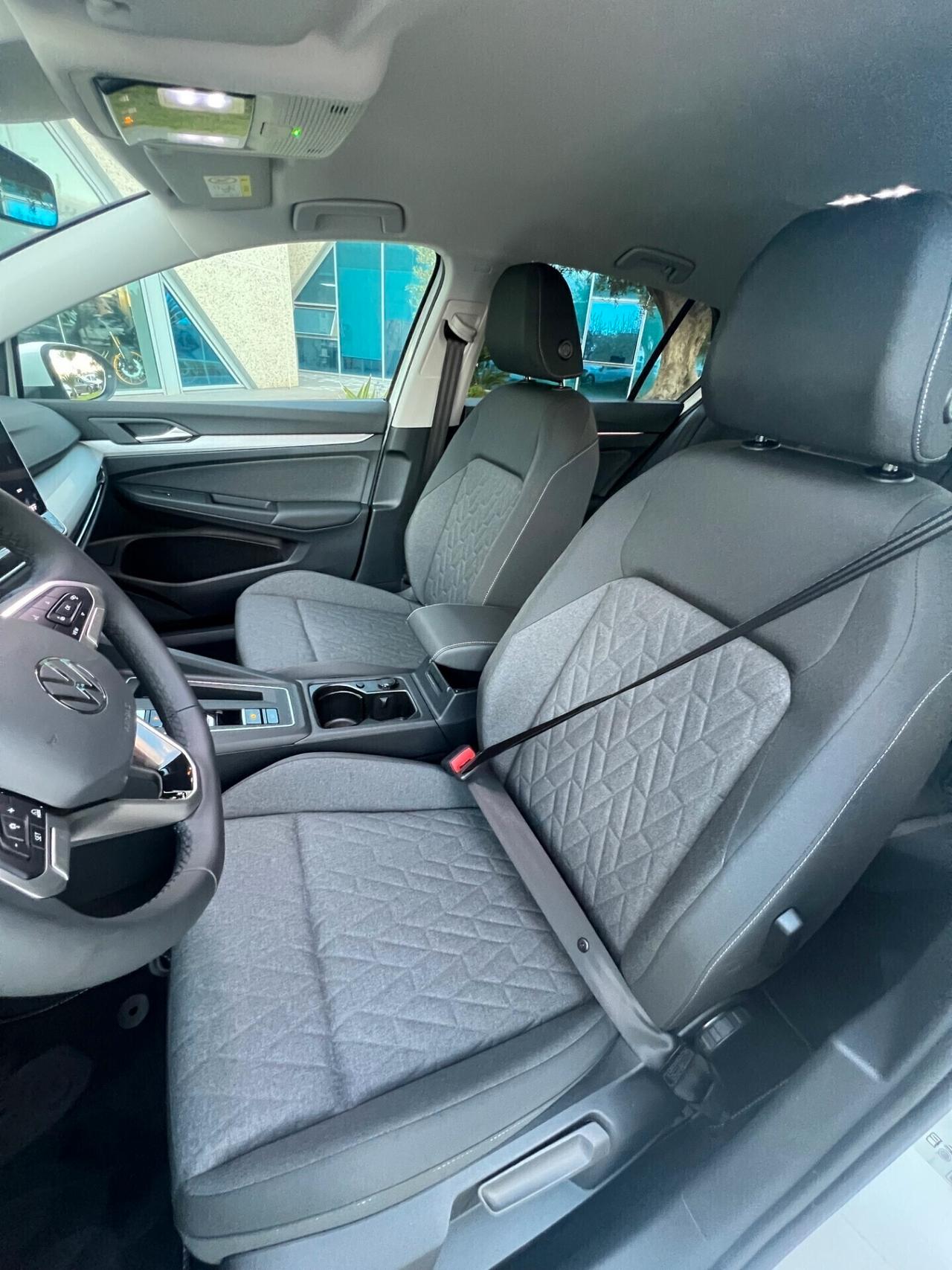 Volkswagen Golf 1.5 TSI eHybrid DSG Edition Plus - SUPER OFFERTA T-STOCK