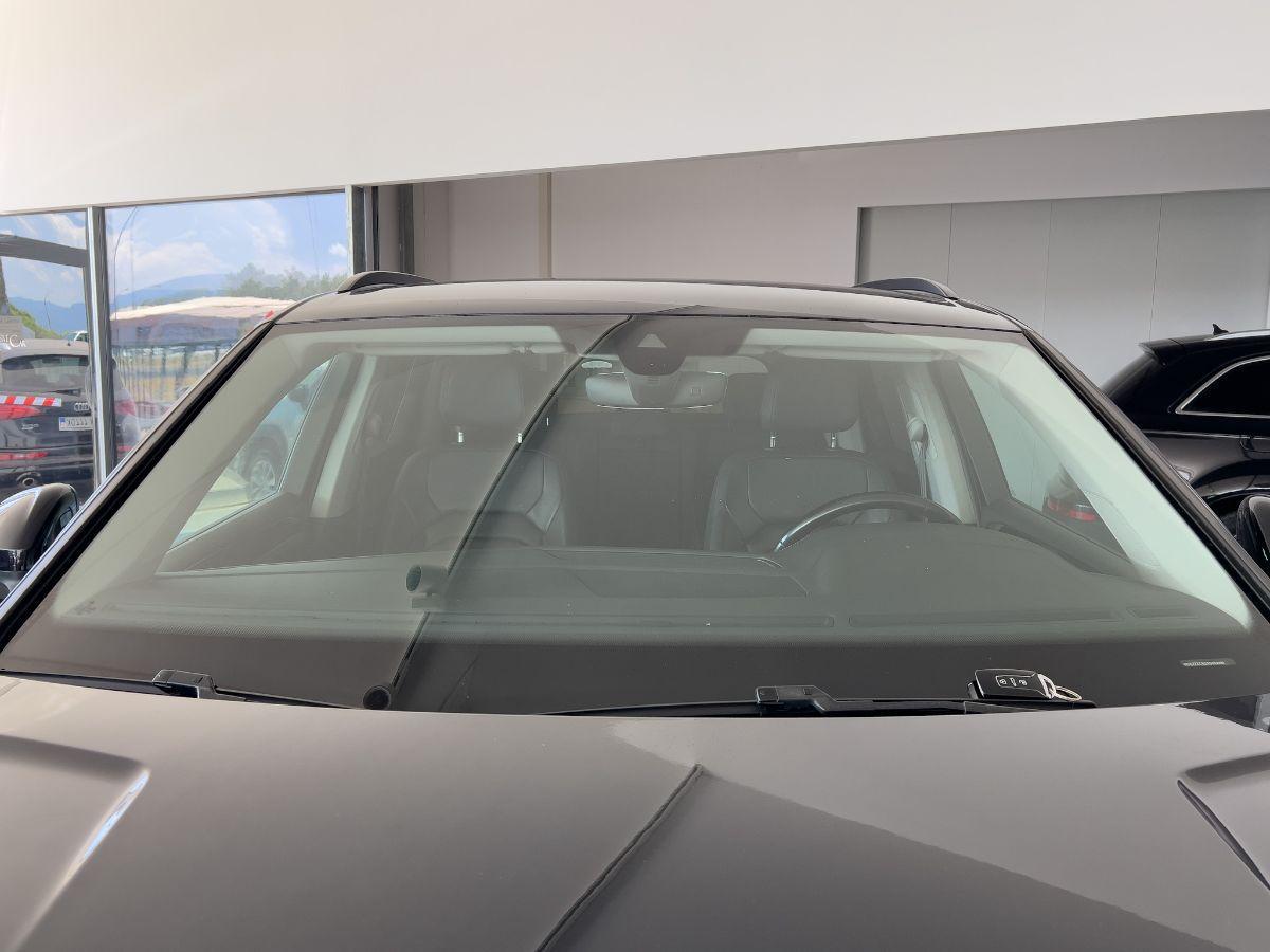 VOLKSWAGEN - Touareg - 3.0 TDI Black Style