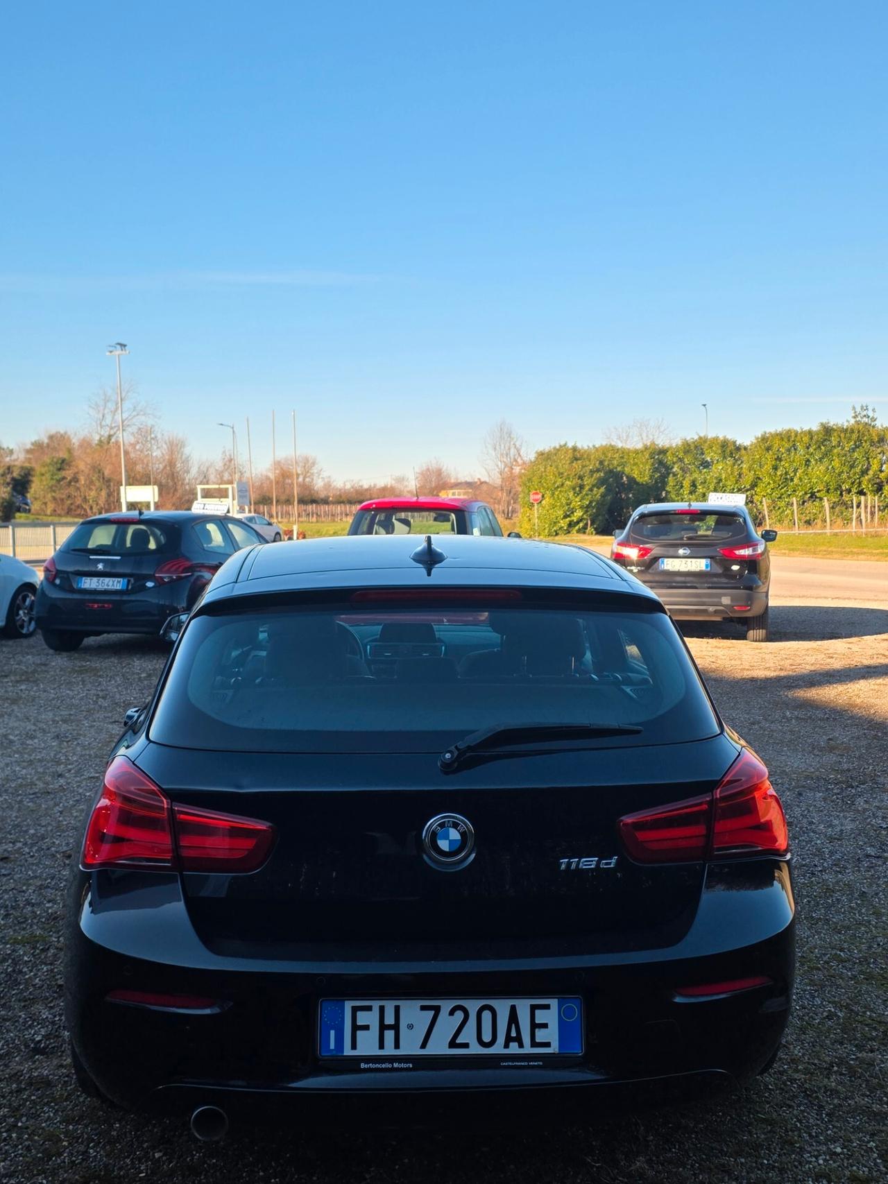 Bmw 118d full LED FINANZIABILE