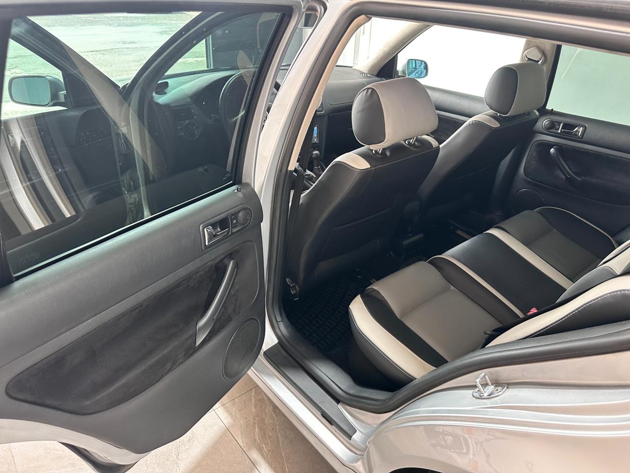 Volkswagen Golf 1.9 TDI 130cv - UNICA - DA VETRINA!!!
