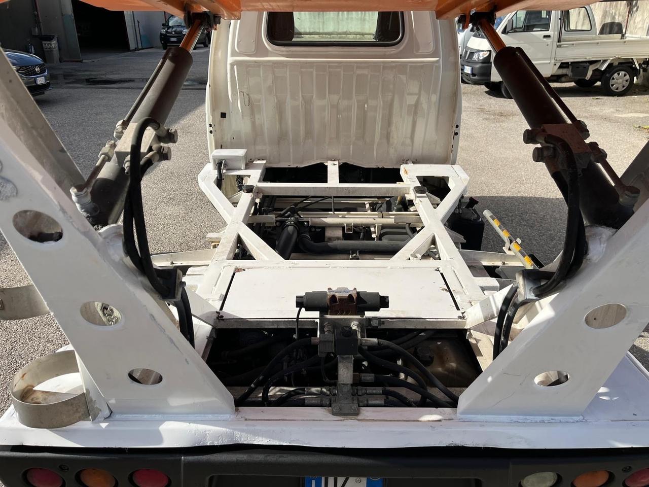 Piaggio quargo con vasca/rib.-700 cc- Diesel -2014