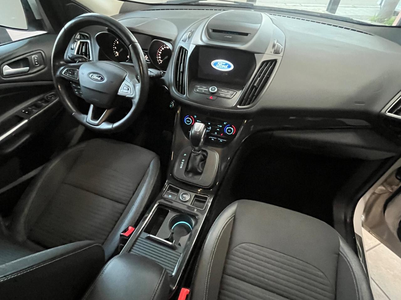 Ford Kuga 2.0 TDCI 150 CV S&S 4WD Powershift Titanium