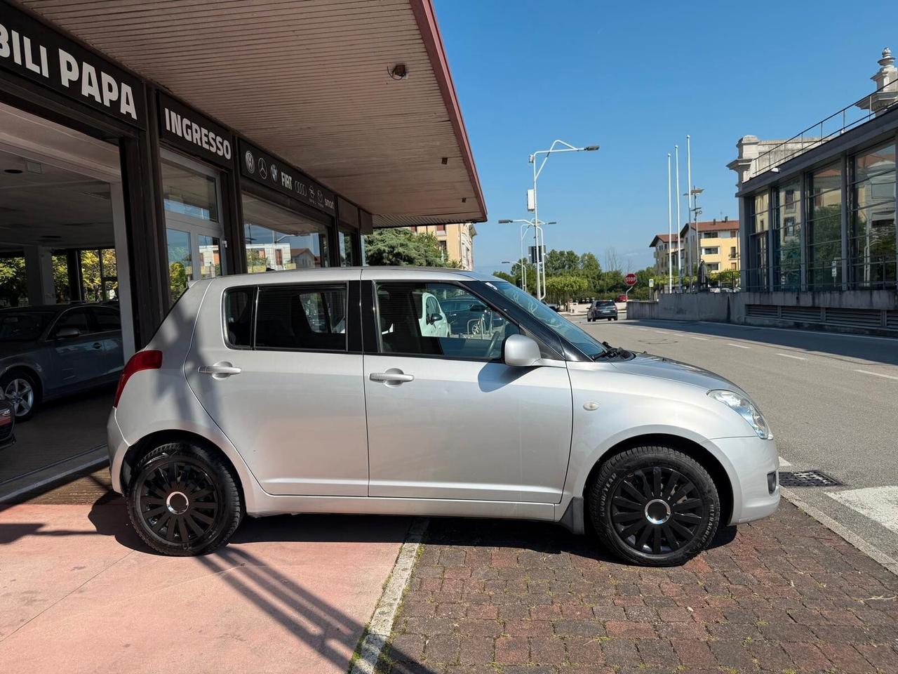 Suzuki Swift 1.3 4x4 5p. GL