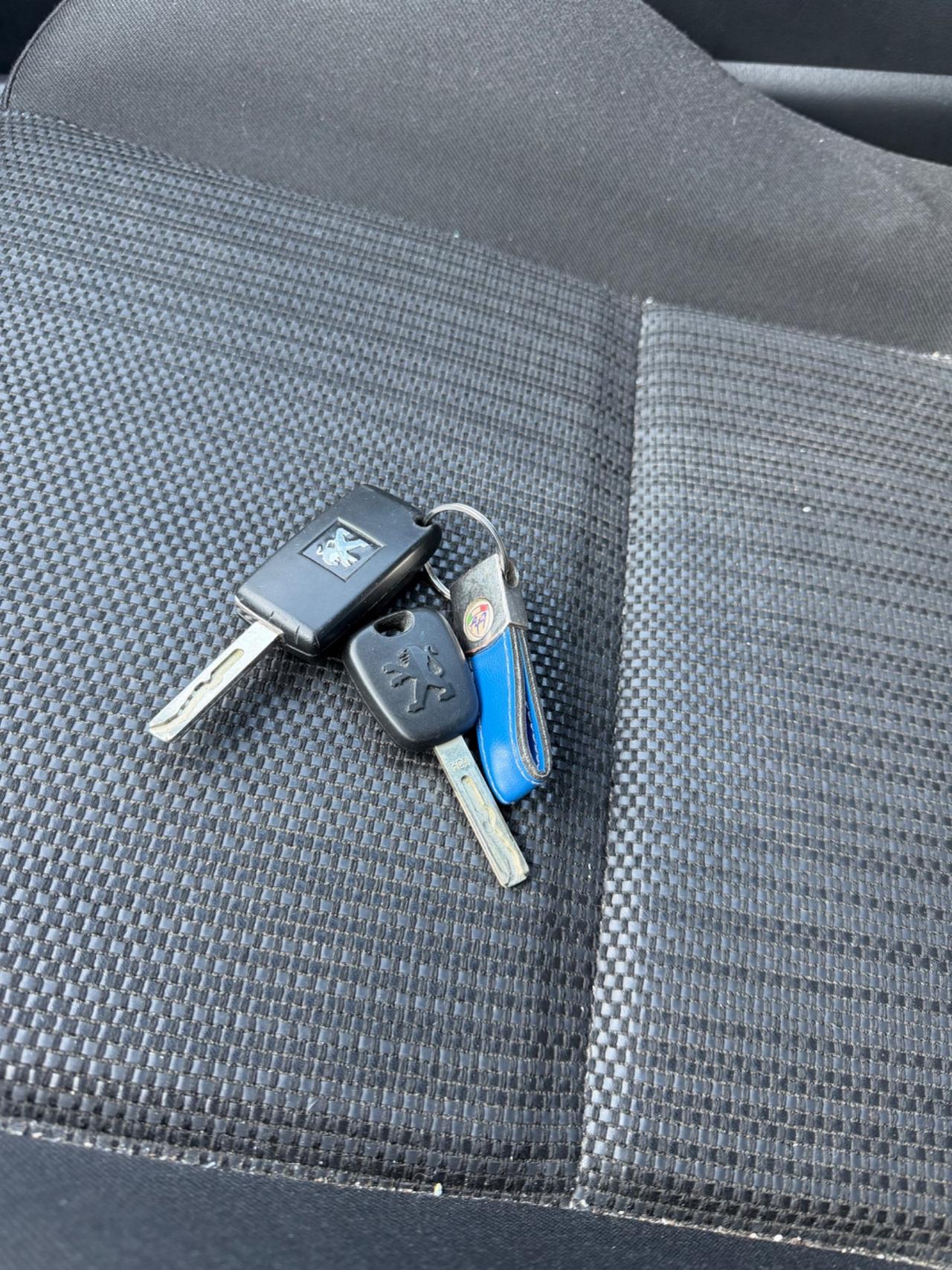 Peugeot 207 1.6 VTi 120CV CC Allure