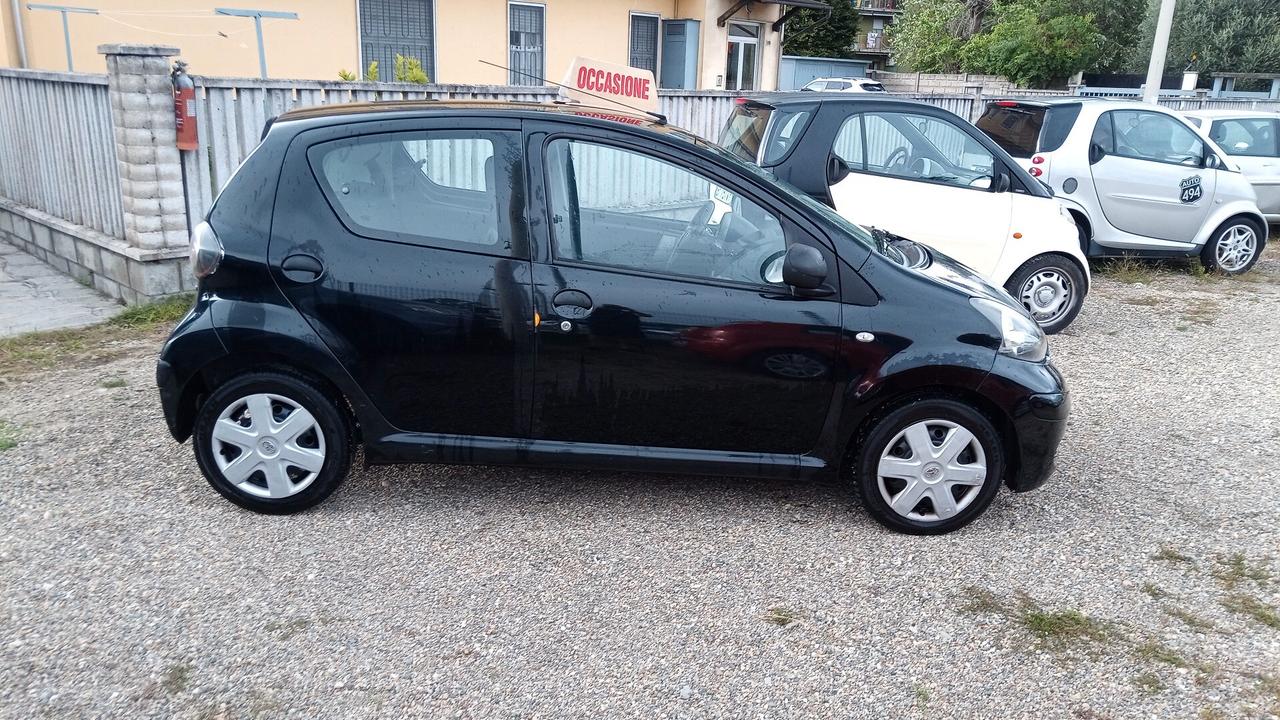 Toyota Aygo 1.0 12V VVT-i 5 porte Now