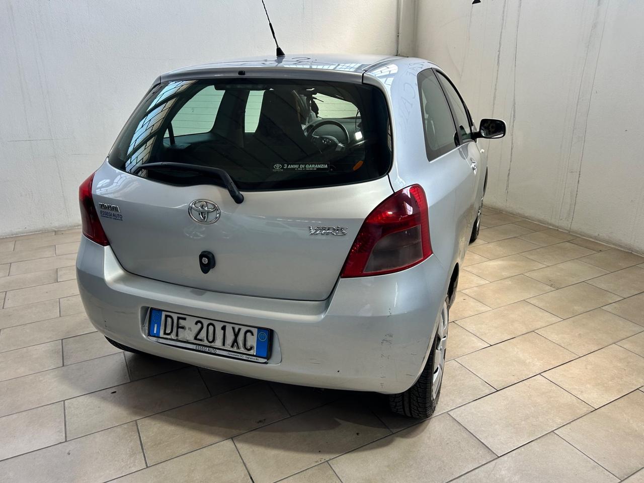Toyota Yaris 1.0 3 porte